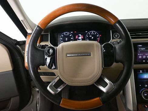 Used 2020 Land Rover Range Rover HSE AWD/4WD image 2