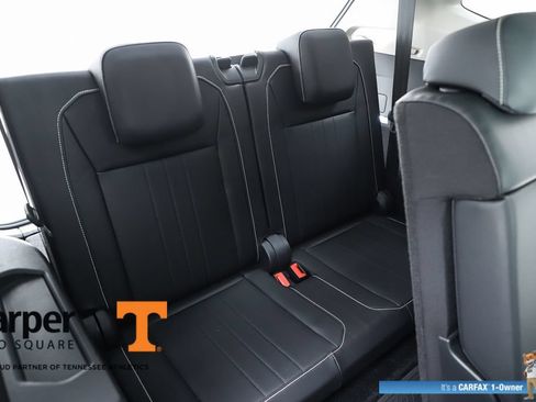 Used 2024 Volkswagen Tiguan SE w/ Panoramic Sunroof Package FWD image 78