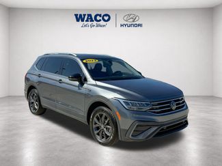 Used 2022 Volkswagen Tiguan SE w/ Panoramic Sunroof Package FWD 360° Tour