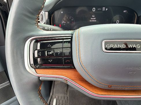 Used 2024 Jeep Grand Wagoneer Series III AWD/4WD image 28