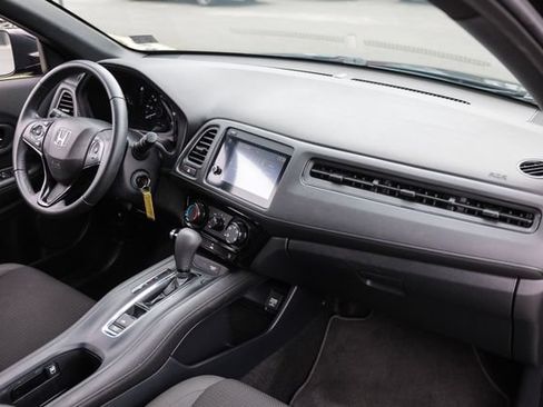 Used 2021 Honda HR-V Sport image 47