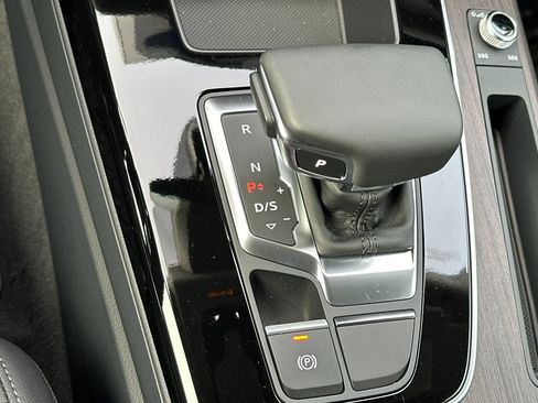 Used 2025 Audi Q5 2.0T Premium image 20
