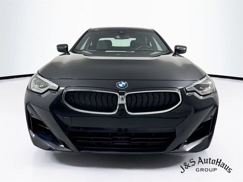 Used 2024 BMW 230i Coupe w/ Premium Package RWD image 2