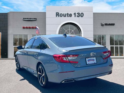 Used 2022 Honda Accord Sport image 3