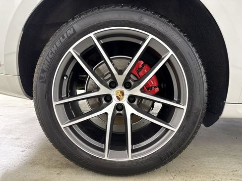 Certified 2023 Porsche Macan S w/ Premium Package Plus AWD/4WD image 16
