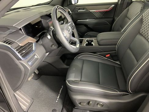 Used 2026 GMC Acadia Denali w/ Super Cruise Package image 14