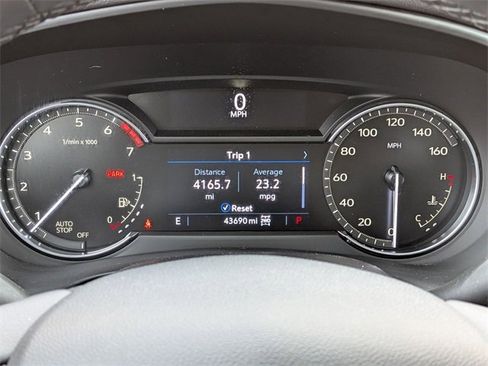 Certified 2023 Cadillac XT4 Luxury w/ Cold Weather Package image 11