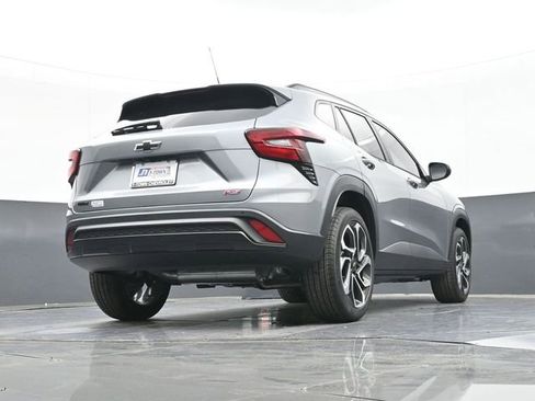 New 2026 Chevrolet Trax RS w/ Driver Confidence Package FWD image 40