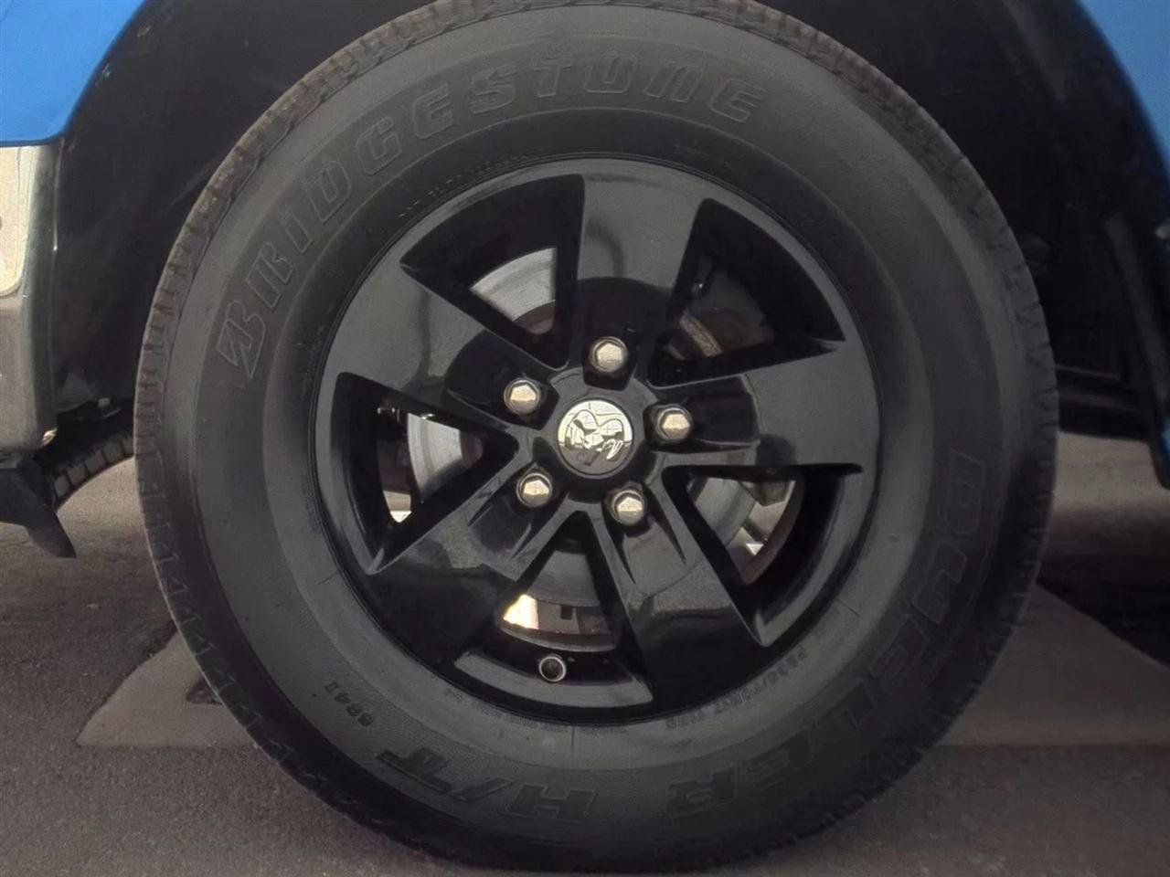 Used 2019 RAM 1500 Classic SLT RWD image 9
