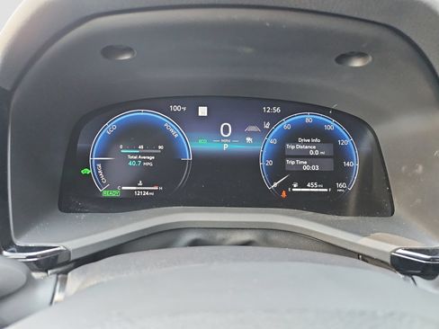 Used 2025 Toyota Camry XLE FWD image 26