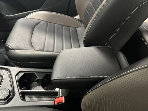 Used 2022 Volkswagen Taos SEL image 19