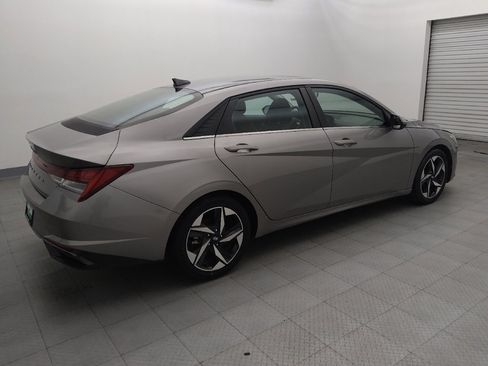 Used 2021 Hyundai Elantra Limited w/ Cargo Package image 10