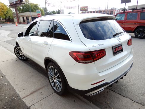 Used 2021 Mercedes-Benz GLC 300 4MATIC image 7