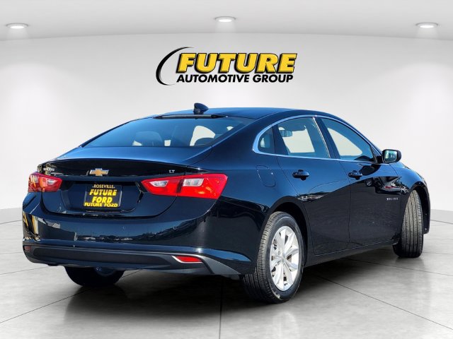 Used 2025 Chevrolet Malibu LT FWD image 4