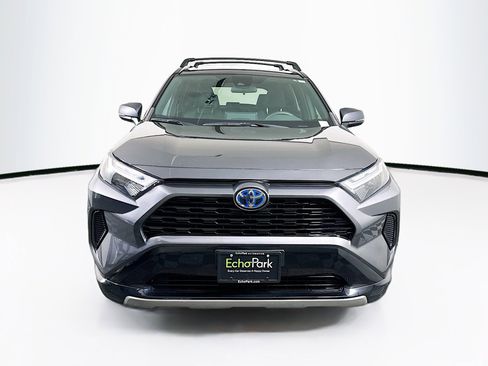 Used 2023 Toyota RAV4 SE AWD/4WD image 2