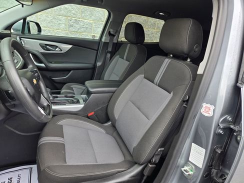 Used 2025 Chevrolet Blazer LT FWD image 14