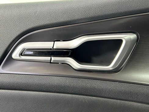 Used 2024 Kia Sportage EX image 33