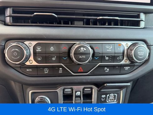 Certified 2025 Jeep Wrangler Unlimited Rubicon w/ Safety Group AWD/4WD image 25
