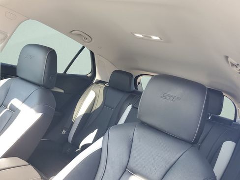 Used 2025 Buick Envision Sport Touring image 28