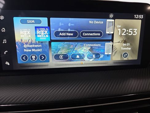 Used 2025 Nissan Kicks SR FWD image 20