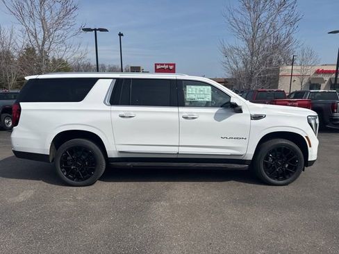 New 2026 GMC Yukon XL Elevation AWD/4WD image 6