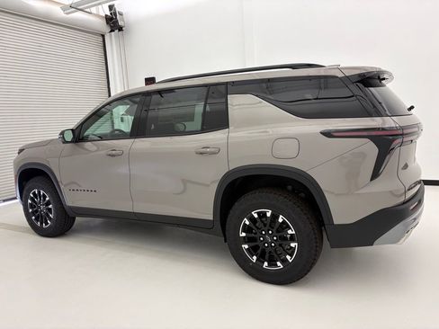 New 2026 Chevrolet Traverse Z71 w/ Driver Confidence Package AWD/4WD image 18