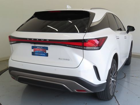 Used 2024 Lexus RX 350 Premium Plus w/ Convenience Package FWD image 3