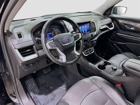 Used 2023 GMC Terrain SLT image 9