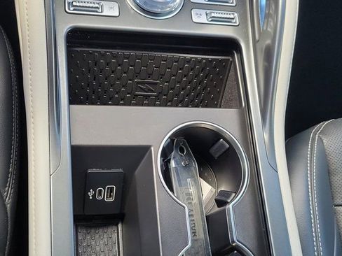 Certified 2025 Lincoln Nautilus Premier AWD/4WD image 26