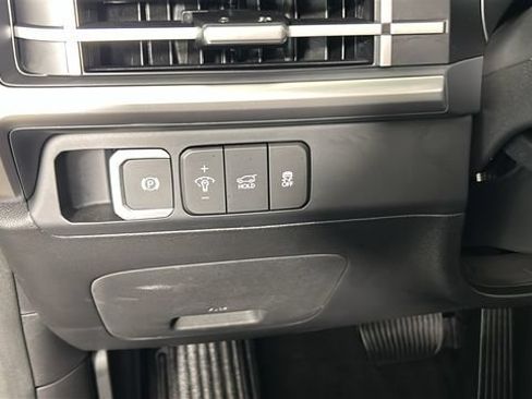 Used 2026 Hyundai Santa Fe SE FWD image 19