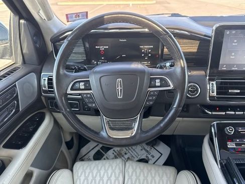 Used 2020 Lincoln Navigator L Black Label w/ Cargo Convenience Package image 20