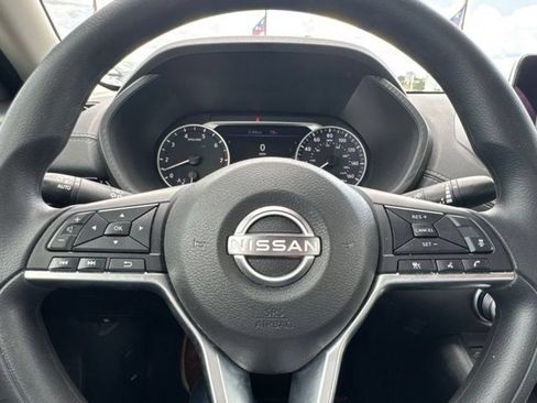 Used 2024 Nissan Sentra SV FWD image 28