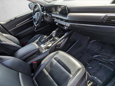 Used 2025 Kia Telluride S AWD/4WD image 30