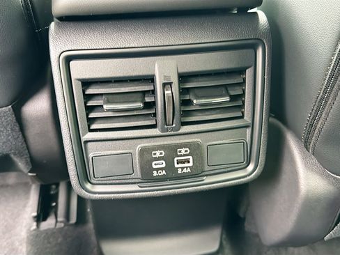 New 2026 Subaru Forester Premium AWD/4WD image 19
