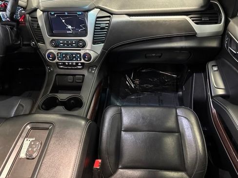 Used 2020 GMC Yukon SLT w/ Premium Edition AWD/4WD image 20