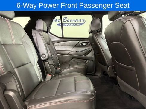 Used 2023 Chevrolet Traverse RS image 21