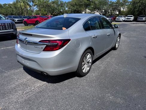 Used 2016 Buick Regal FWD image 5