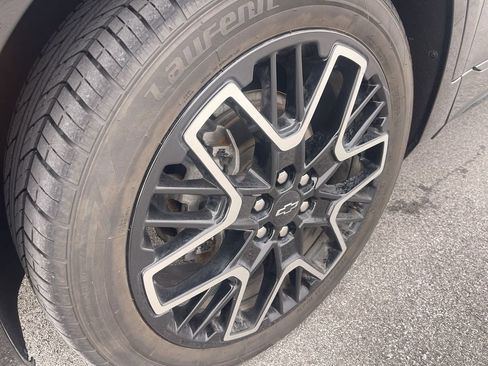 Used 2024 Chevrolet Blazer RS w/ Driver Confidence II Package image 2