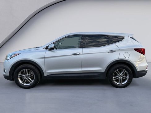 Used 2018 Hyundai Santa Fe Sport image 4