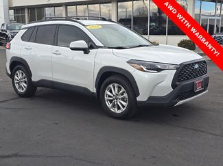 Used 2022 Toyota Corolla Cross LE video 1