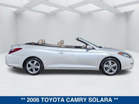Used 2006 Toyota Solara SLE image 3