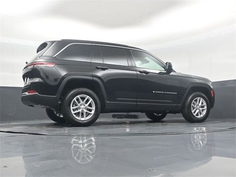 New 2025 Jeep Grand Cherokee Laredo image 39