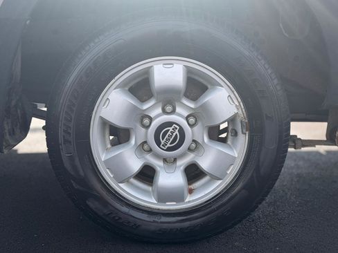 Used 2000 Nissan Frontier XE image 37