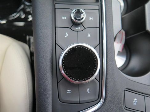 New 2026 Cadillac XT5 Sportv AWD/4WD image 16