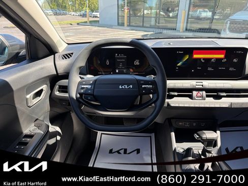New 2026 Kia K4 FWD image 23