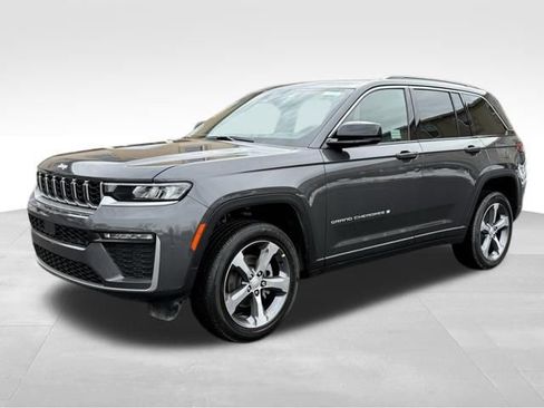 New 2026 Jeep Grand Cherokee Limited AWD/4WD image 3