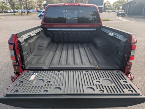 Used 2024 Nissan Frontier SV w/ SV Convenience Package image 13