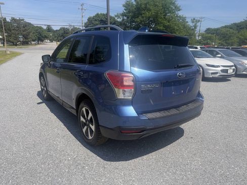 Used 2018 Subaru Forester 2.5i Premium w/ All-Weather Package AWD/4WD image 3