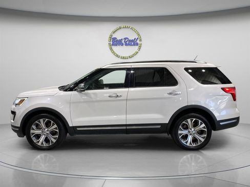 Used 2019 Ford Explorer Platinum AWD/4WD image 2