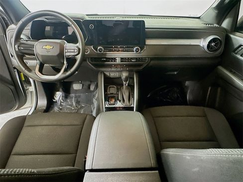 Used 2023 Chevrolet Colorado LT image 16